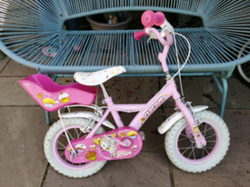 halfords minnie mouse bike